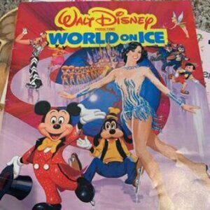 Vintage 1981 Walt Disney World on Ice Souvenir Program-World Premiere Edition